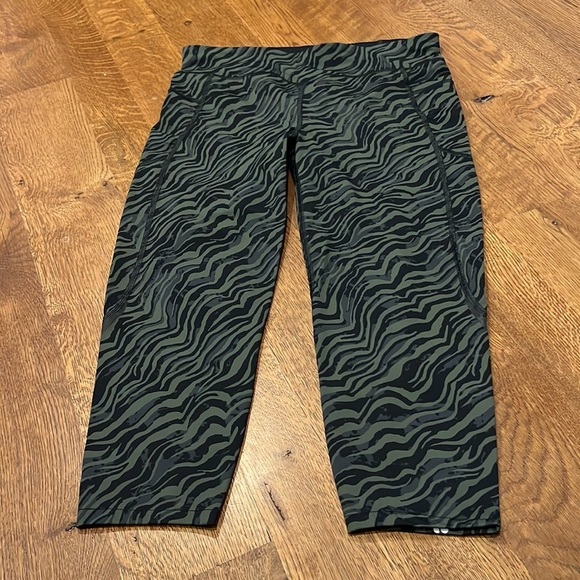 Sweaty Betty Women’s Green and Black Leggings Size Extra Large - Picture 2 of 5